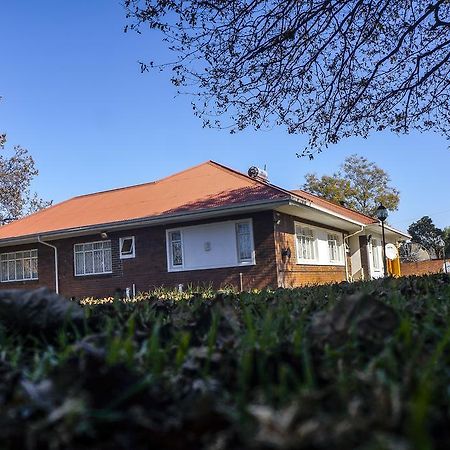 Acn International Regency Lodge ケンプトンパーク エクステリア 写真