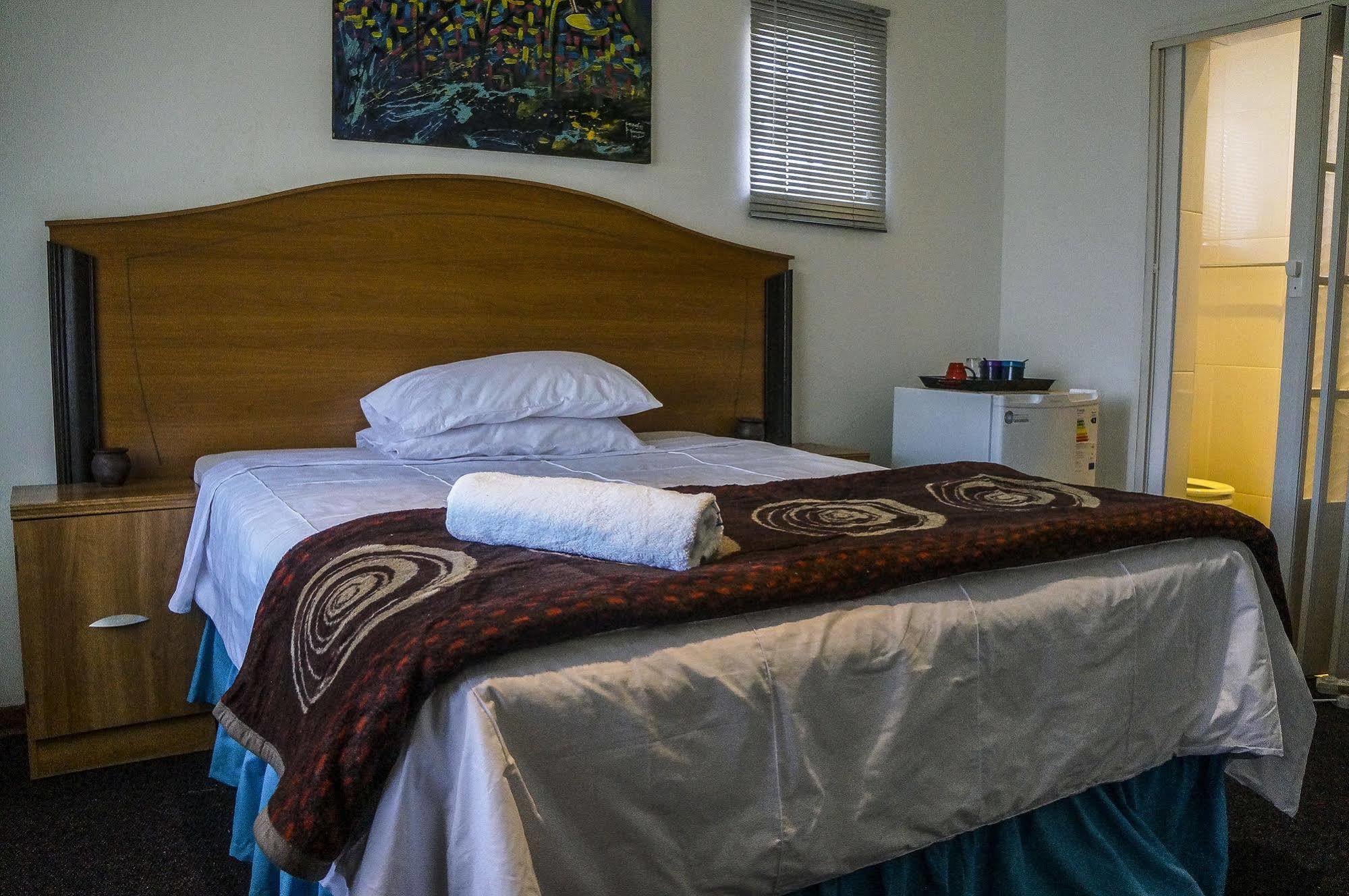 Acn International Regency Lodge ケンプトンパーク エクステリア 写真